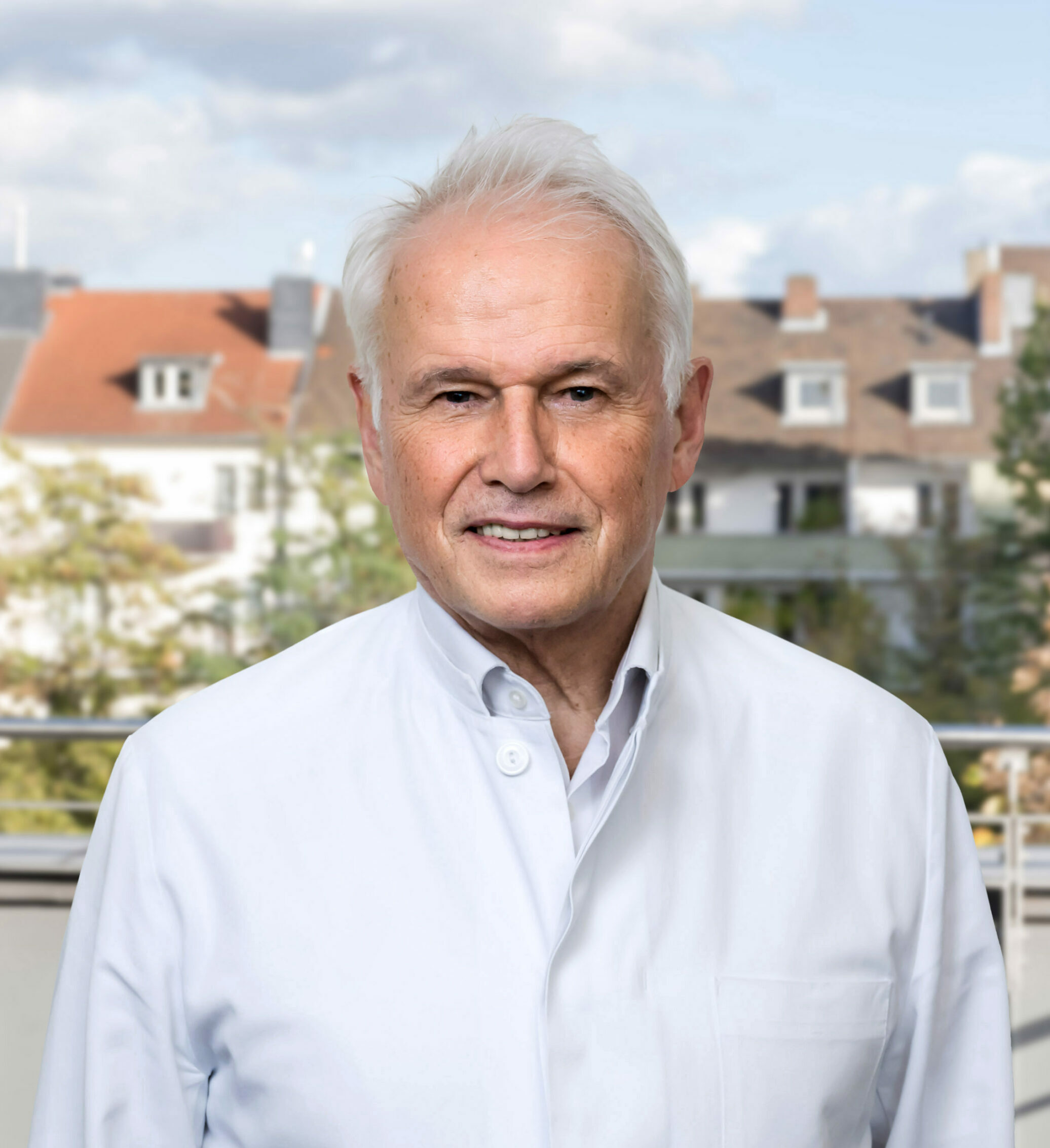 Dr. Alexander Maucher
