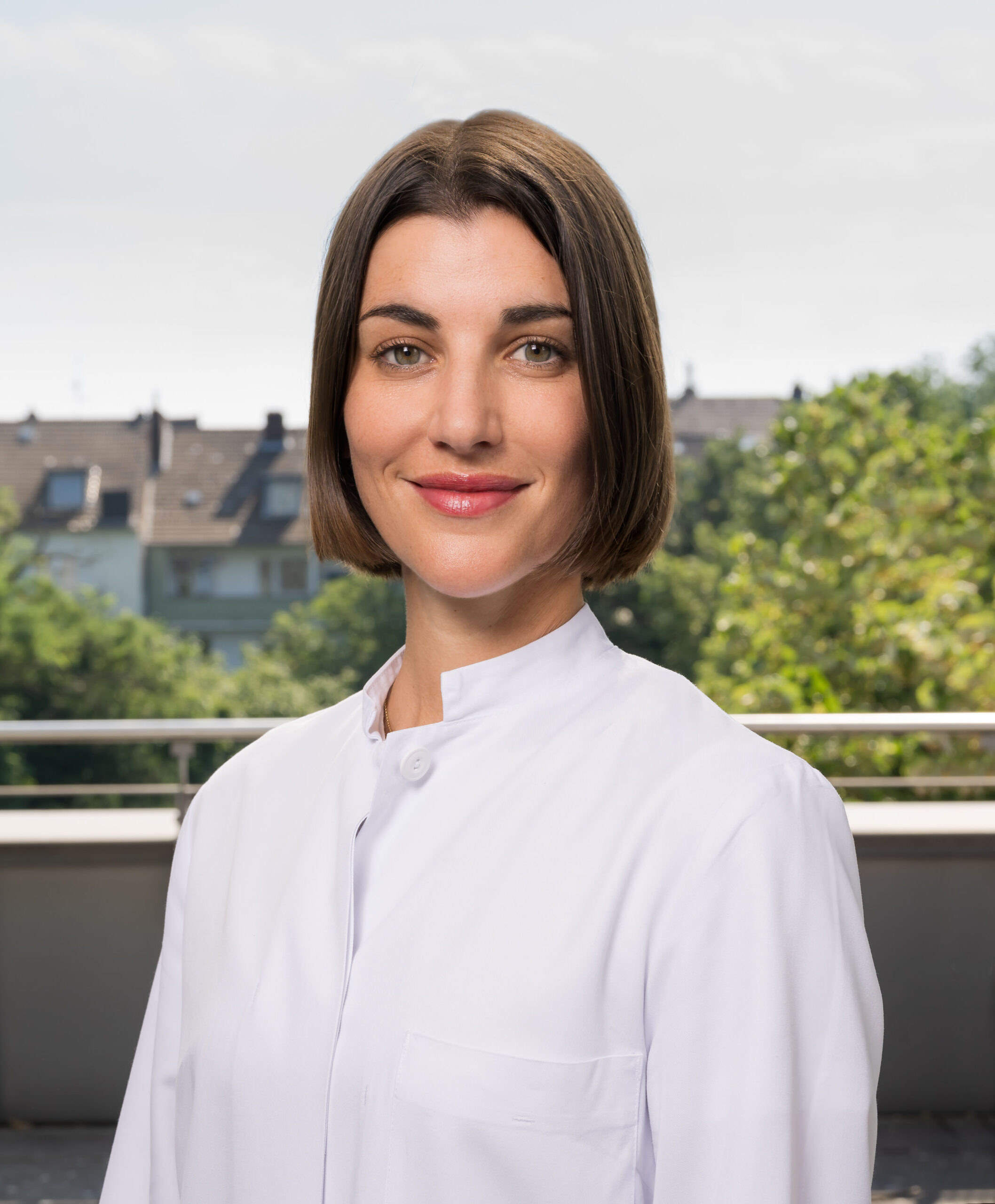 Dr. Anna Thurau